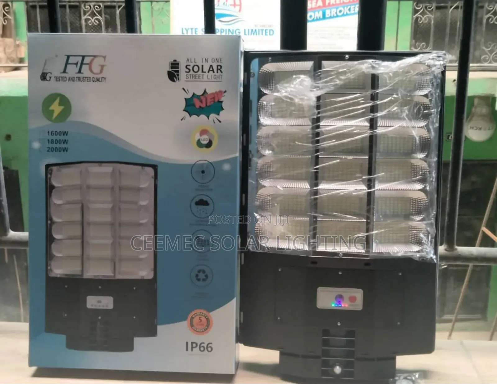 18-Eye New FFG Quality Solar Street-Light 1800w
