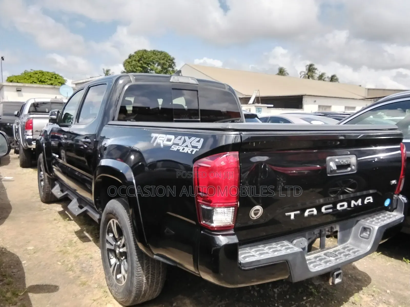Toyota Tacoma 2018 Black