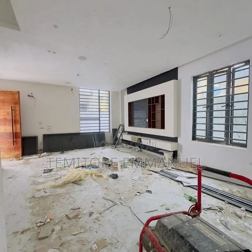 Furnished 4bdrm Duplex in Adeniyi Jones, Ikeja for sale