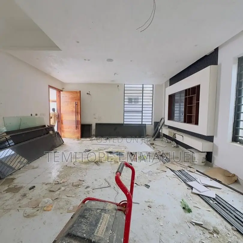 Furnished 4bdrm Duplex in Adeniyi Jones, Ikeja for sale