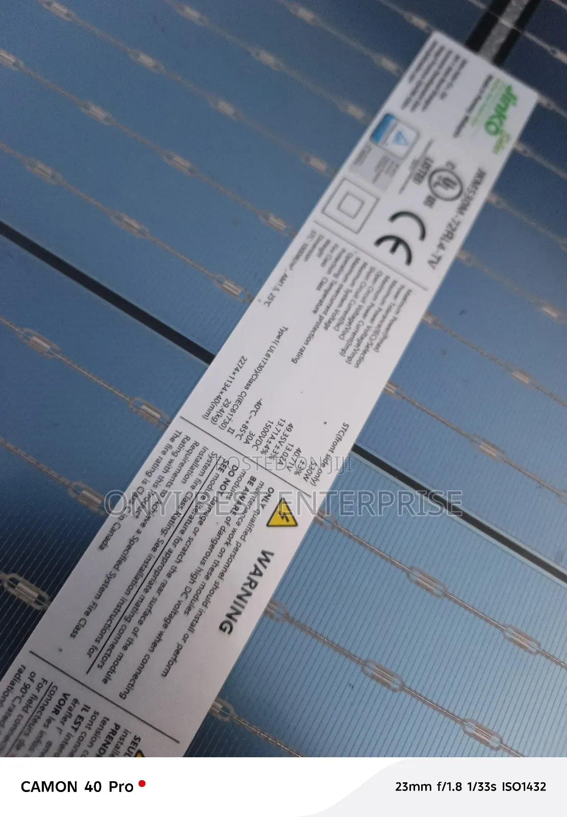 Jinko Bifacial Solar Panels Half Cut 530watts 48v Available