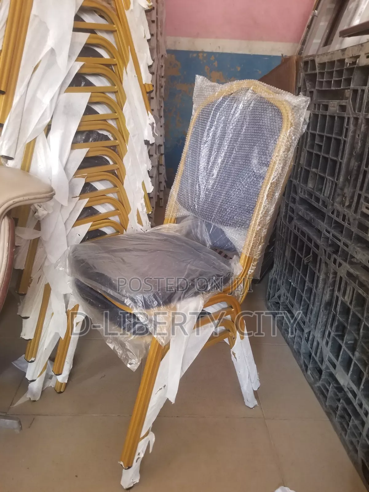 Banquet Chair Original