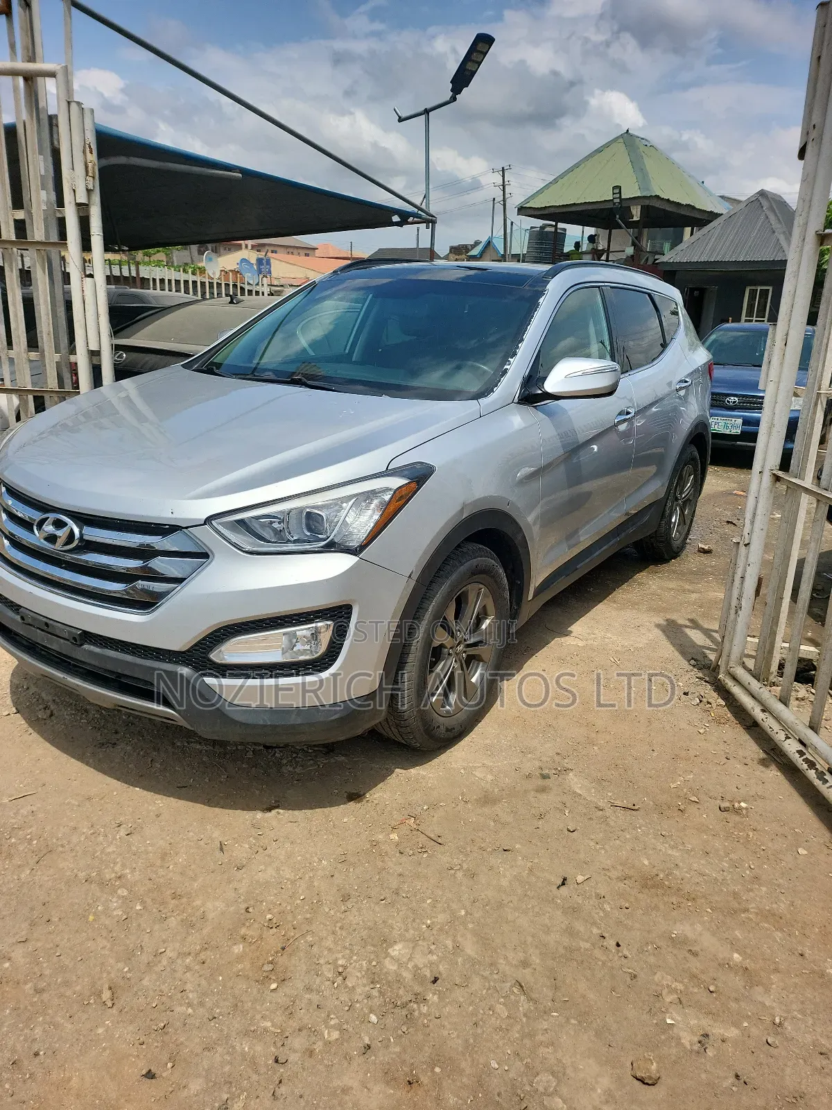 Hyundai Santa Fe GLS 4dr SUV (3.3L 6cyl 6A) 2014 Silver