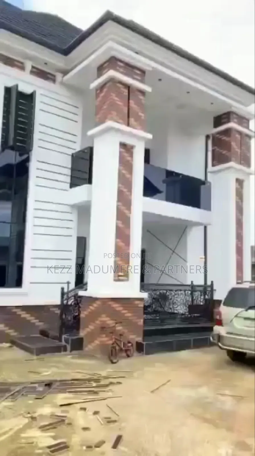 4bdrm Duplex in Imsu Staff Quarters for sale