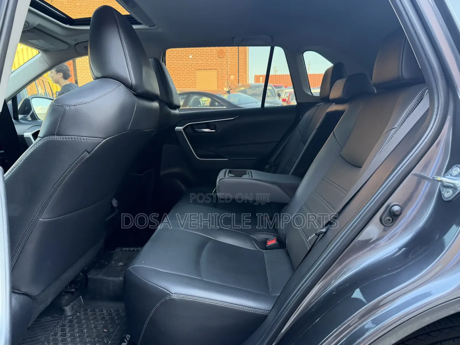 Toyota RAV4 XLE Premium AWD 2024 Gray