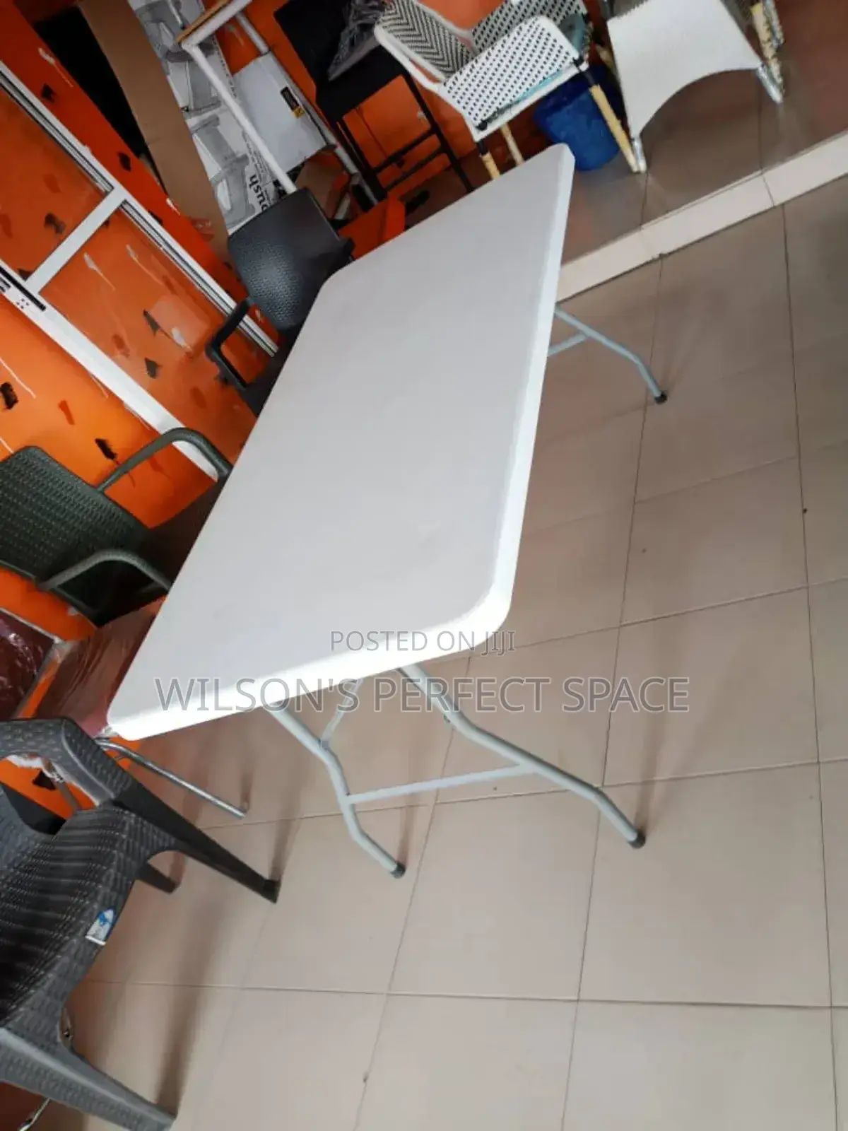 Plastic Foldable Table (5ft)