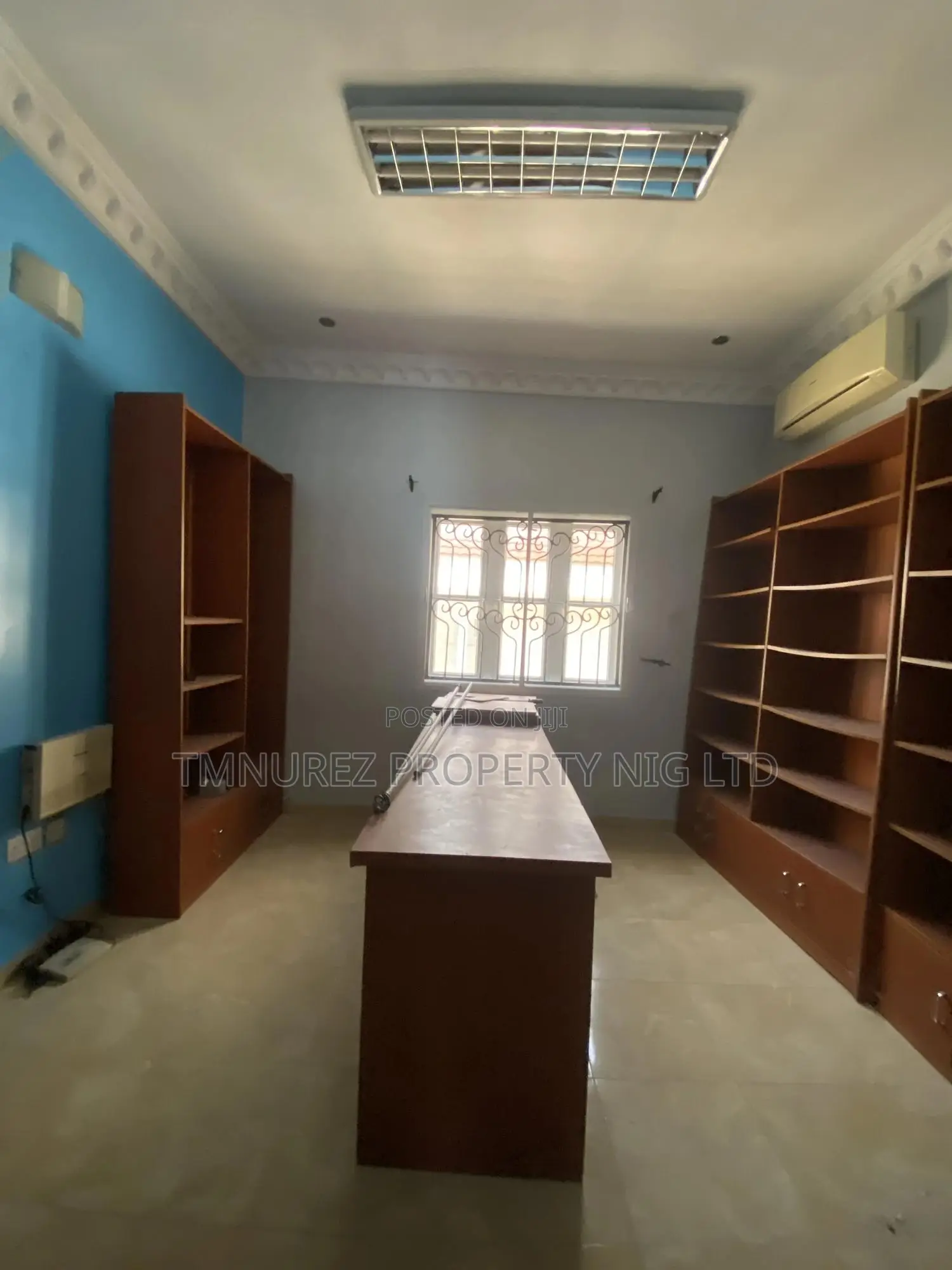 5bdrm Duplex in Chevron for rent