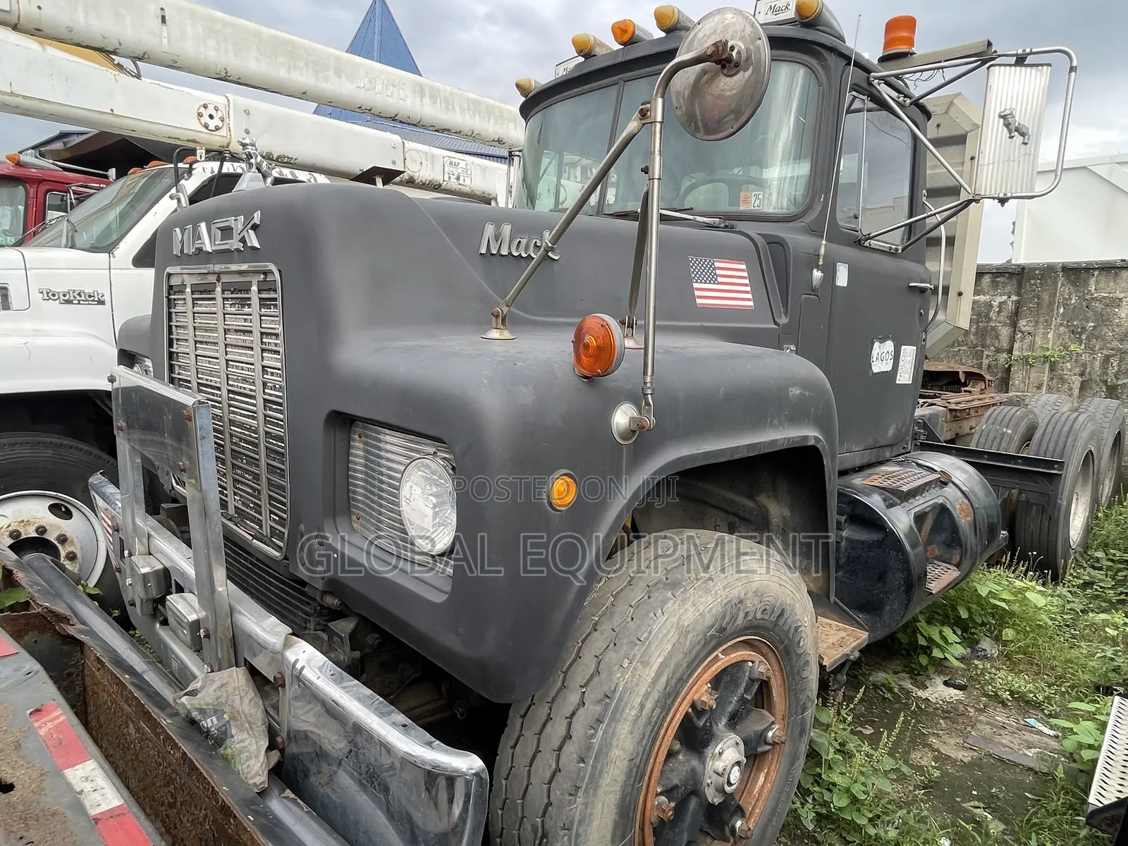 Mack Tractor
