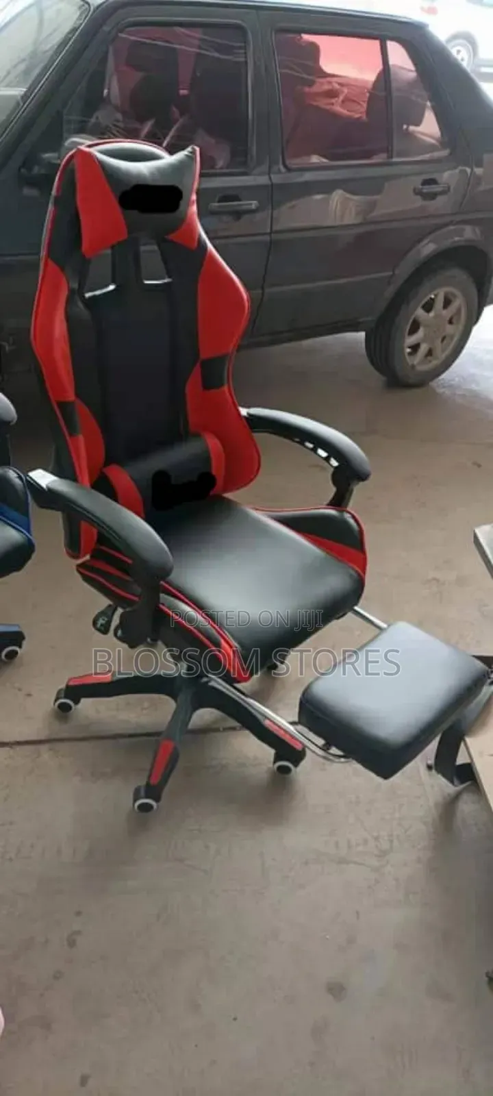 Executive Arm Chair With Leg Rest