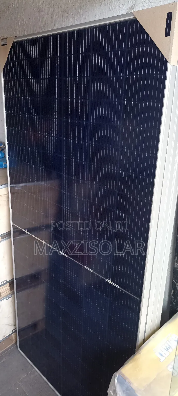 Brand New Bifacial 590watts Jinko Panels