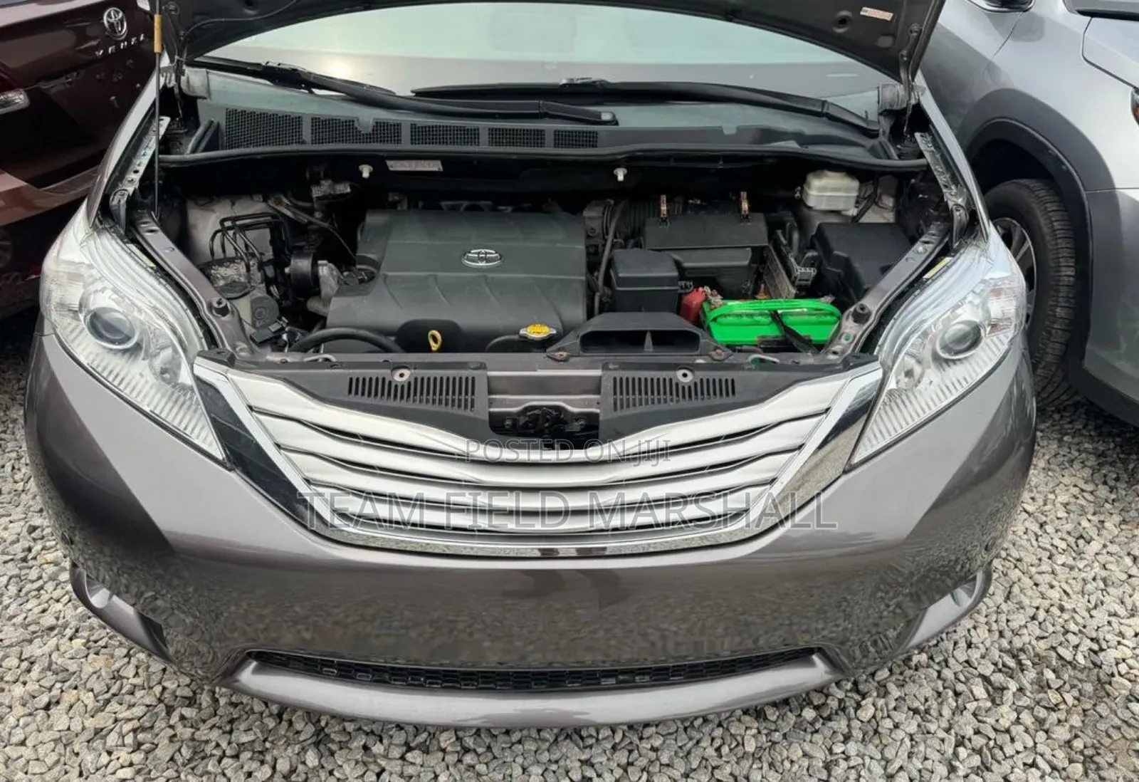 Toyota Sienna Limited AWD 7-Passenger 2013 Gray