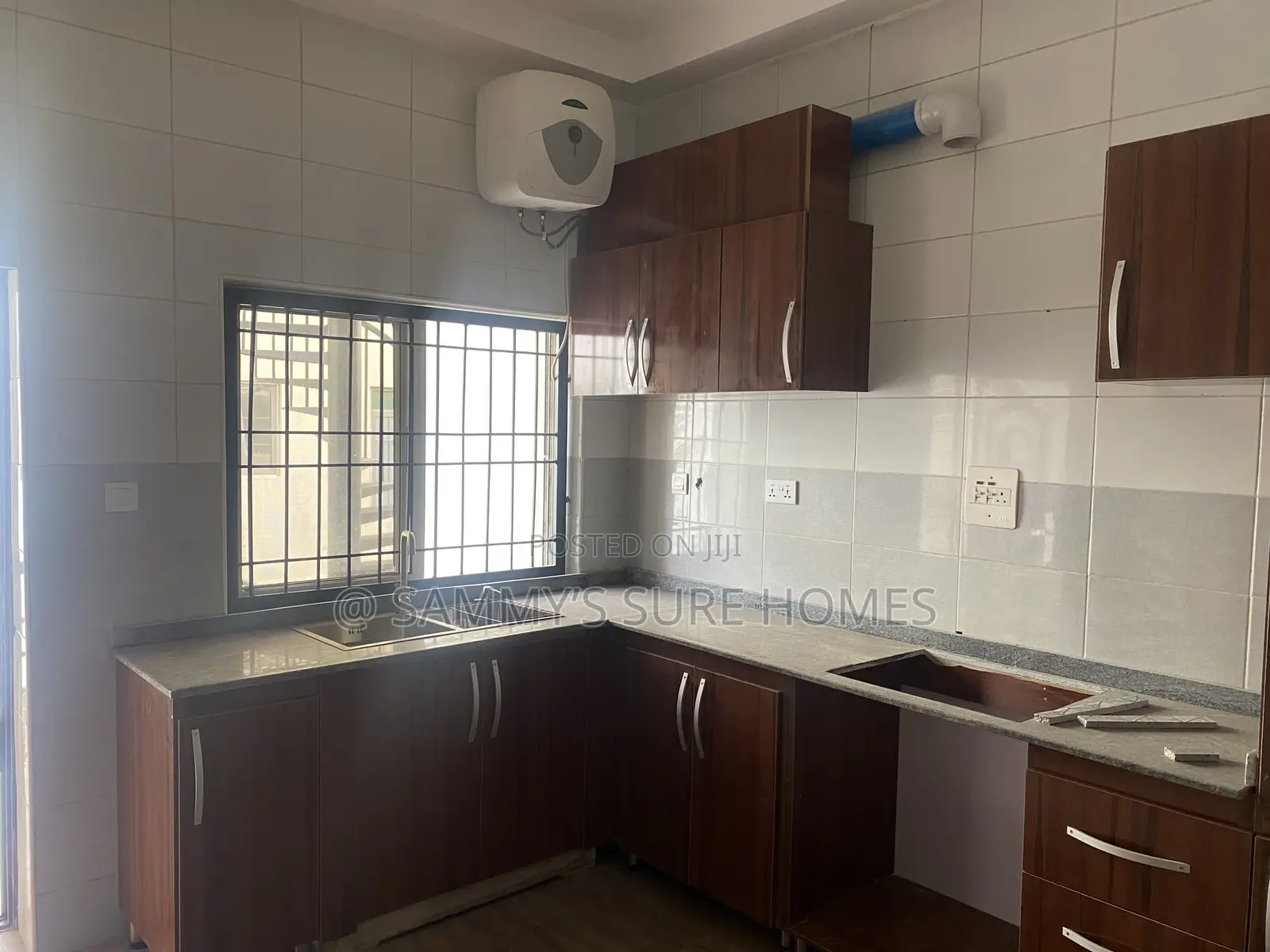 3bdrm Block of Flats in Jahi Gilmore for rent