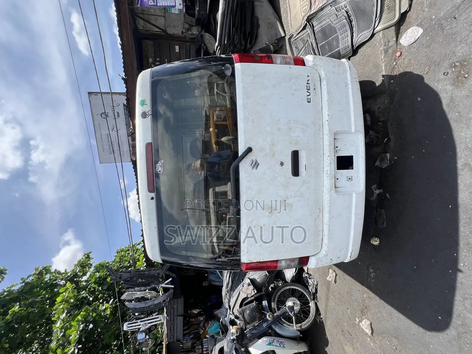 Suzuki Every 2013 White