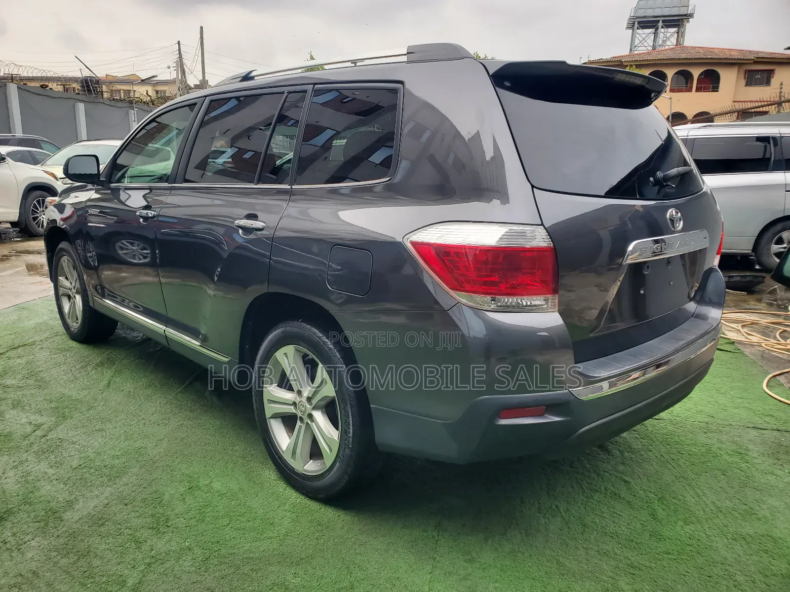 Toyota Highlander 3.5L 4WD 2013 Gray