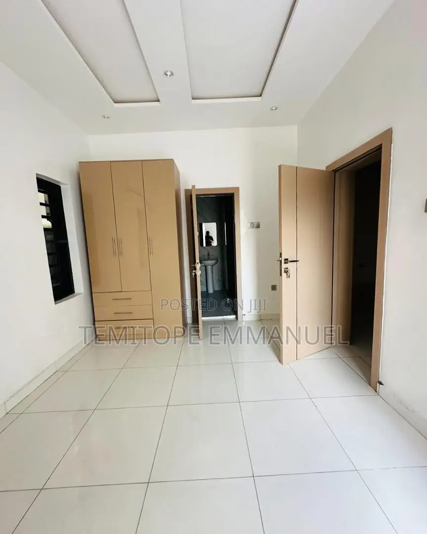 Furnished 5bdrm Duplex in Oko Oba, Agege, for sale