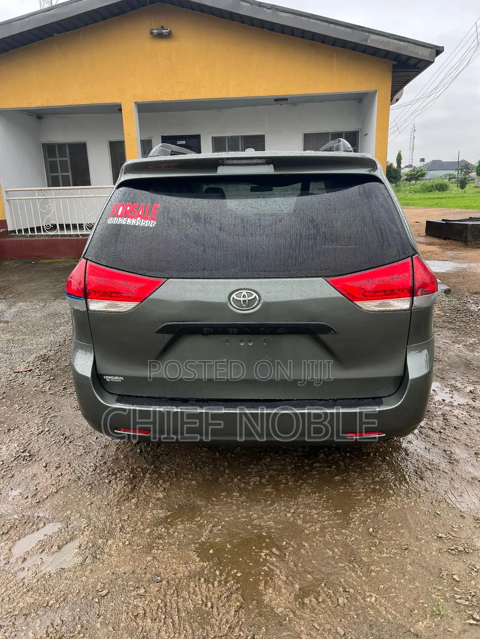 Toyota Sienna 2012 Green