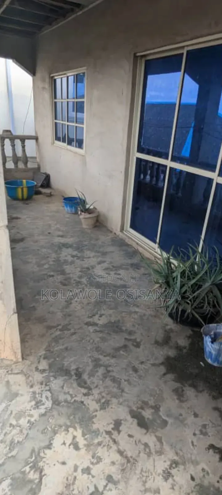 6bdrm Duplex in Governors Road for sale