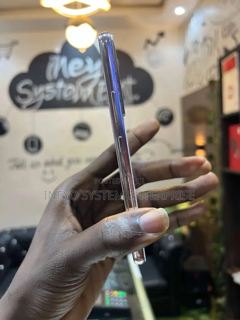 Samsung Galaxy S22 5G 128 GB Gold