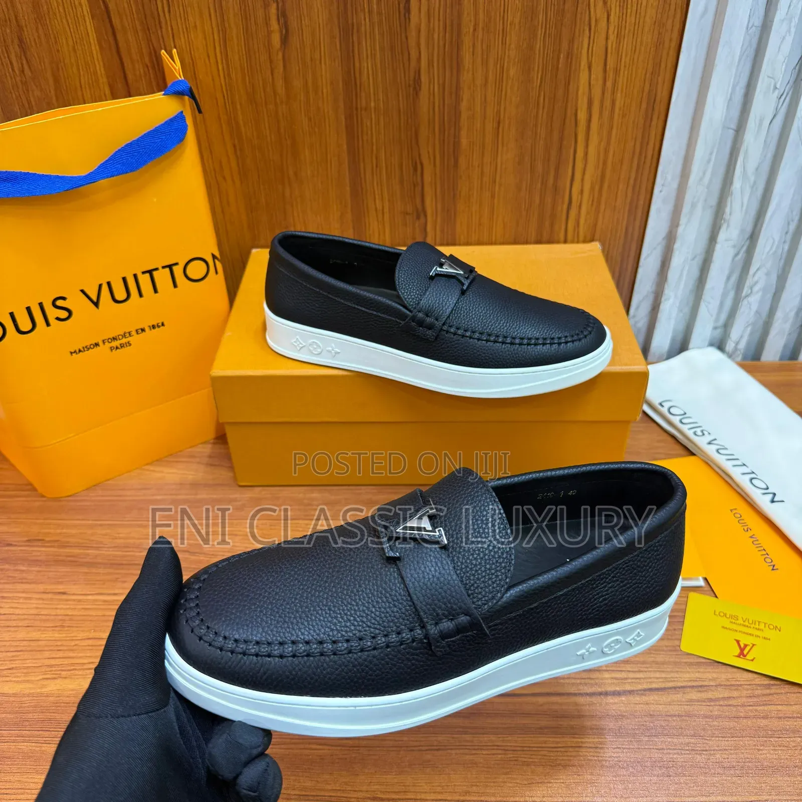 High Quality Luxury Men's Sneakers Louis Vuitton Well Branded Package