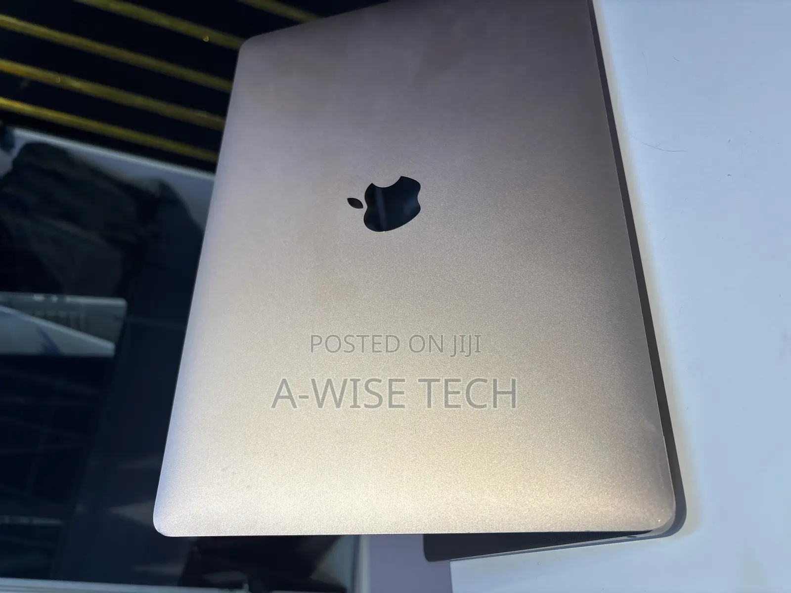Laptop Apple MacBook Pro 2017 16GB Intel Core i5 SSD 256GB