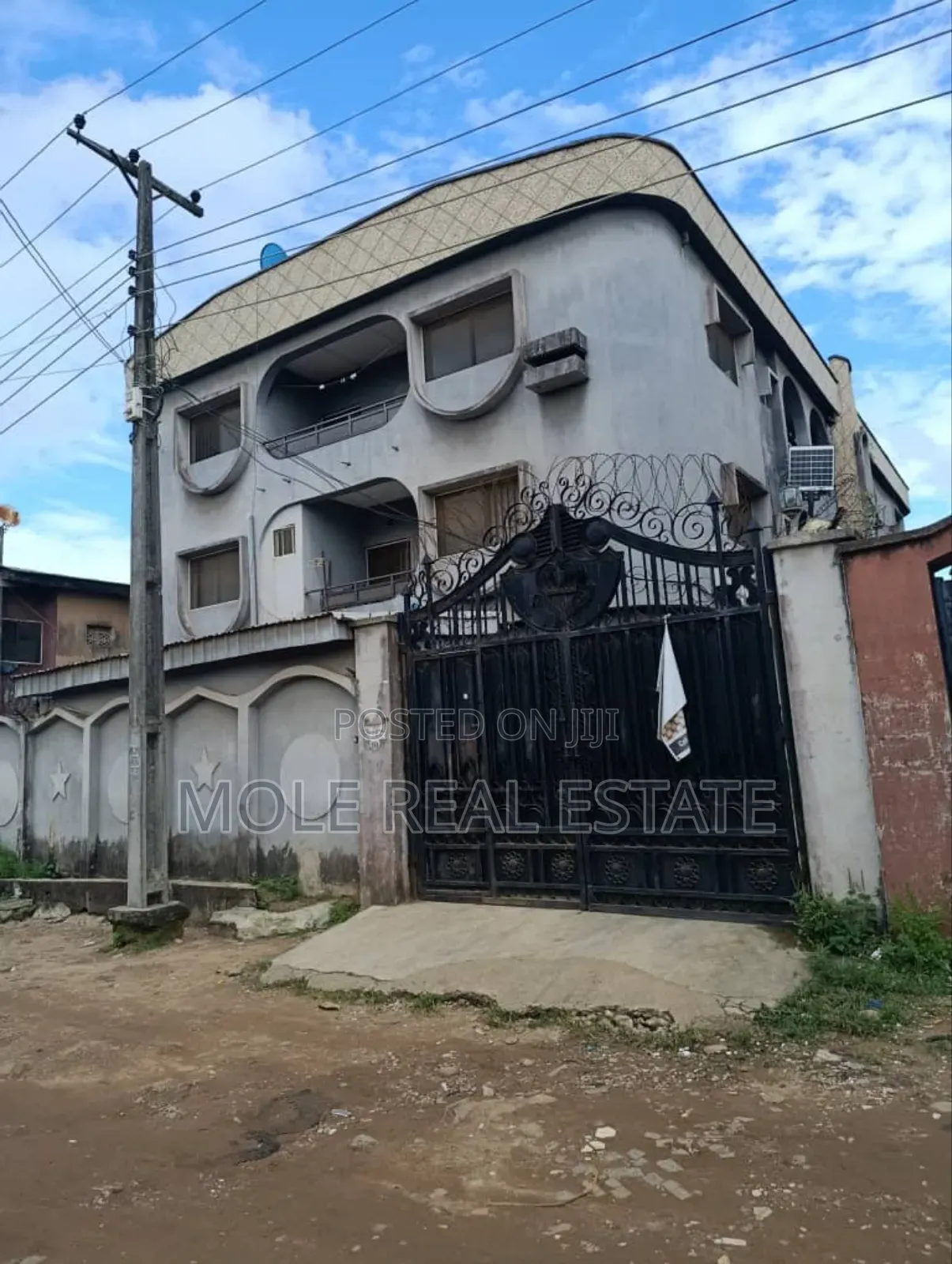 Furnished 3bdrm Block of Flats in Governor'S Road, Obafemi-Owode