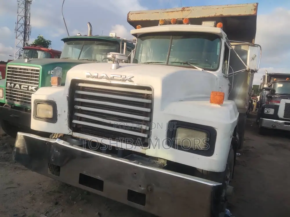Foreign Used Mack Truck