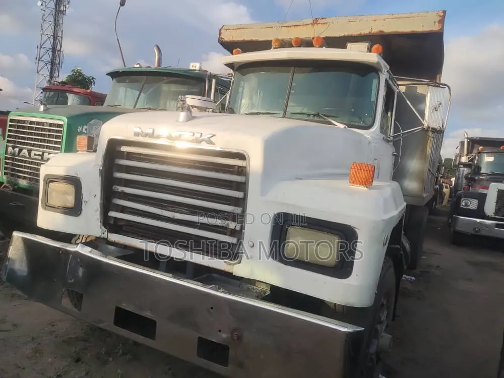 Foreign Used Mack Truck