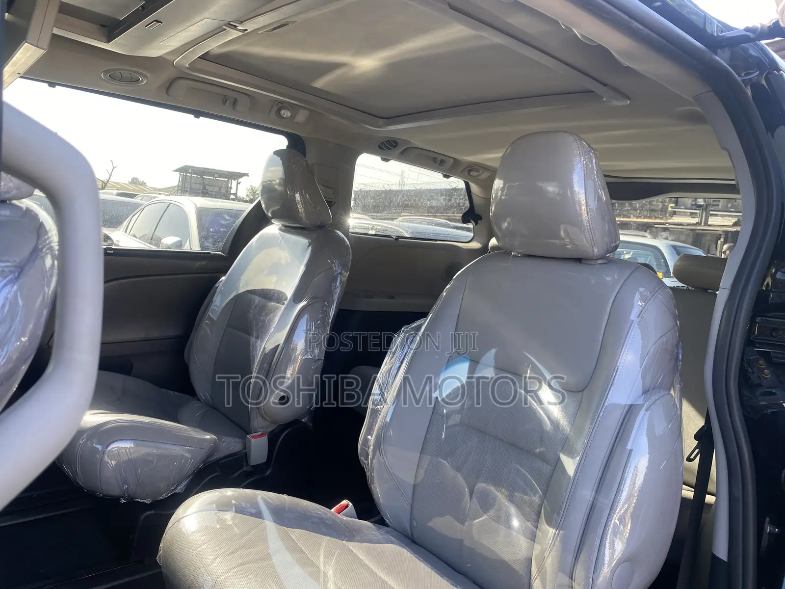 Toyota Sienna Limited Premium 7-Passenger 4dr Minivan (3.5L 6cyl 6A)