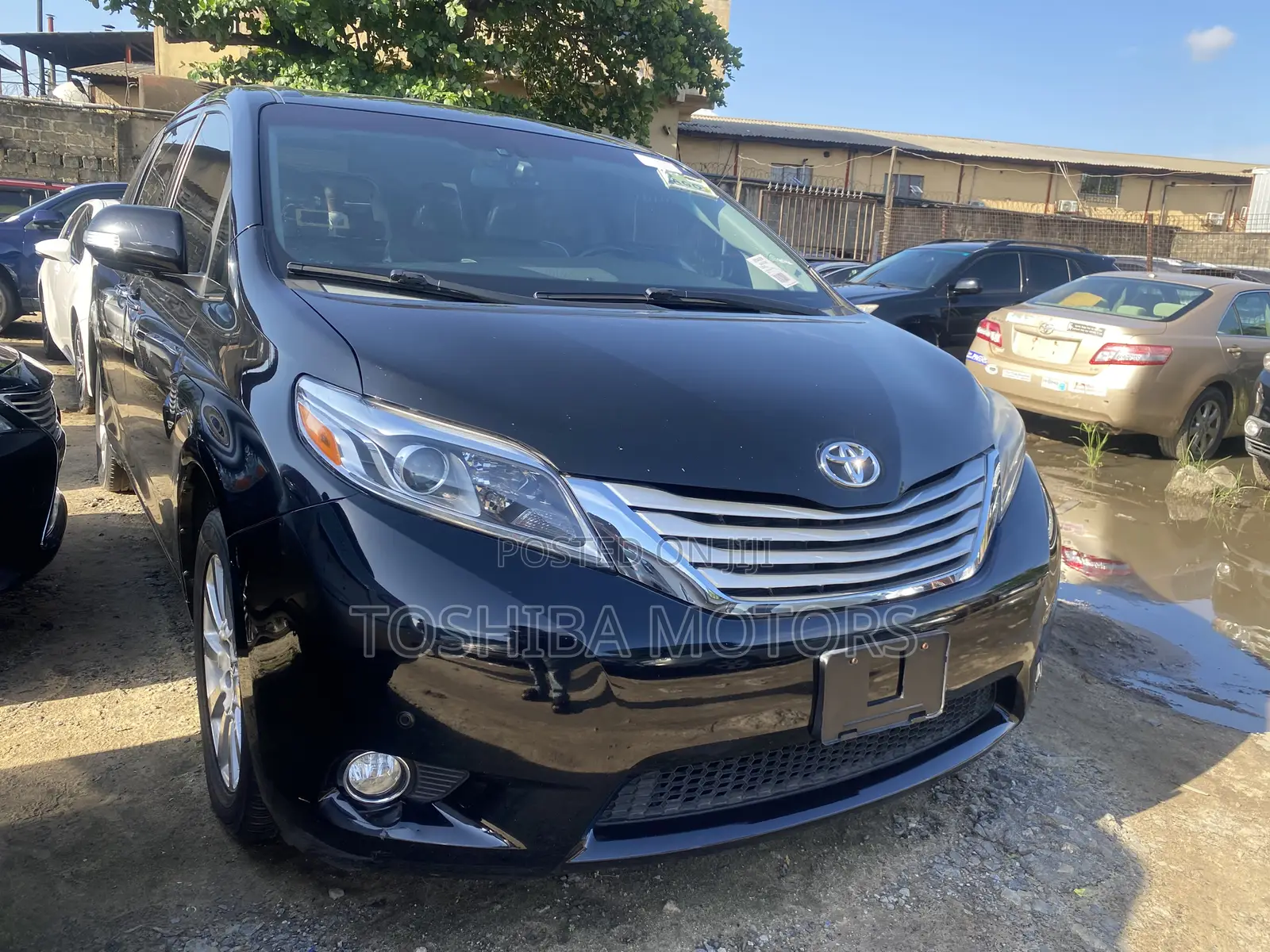 Toyota Sienna Limited Premium 7-Passenger 4dr Minivan (3.5L 6cyl 6A)