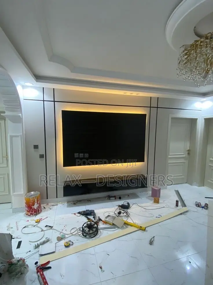 Plain Tv-Stand