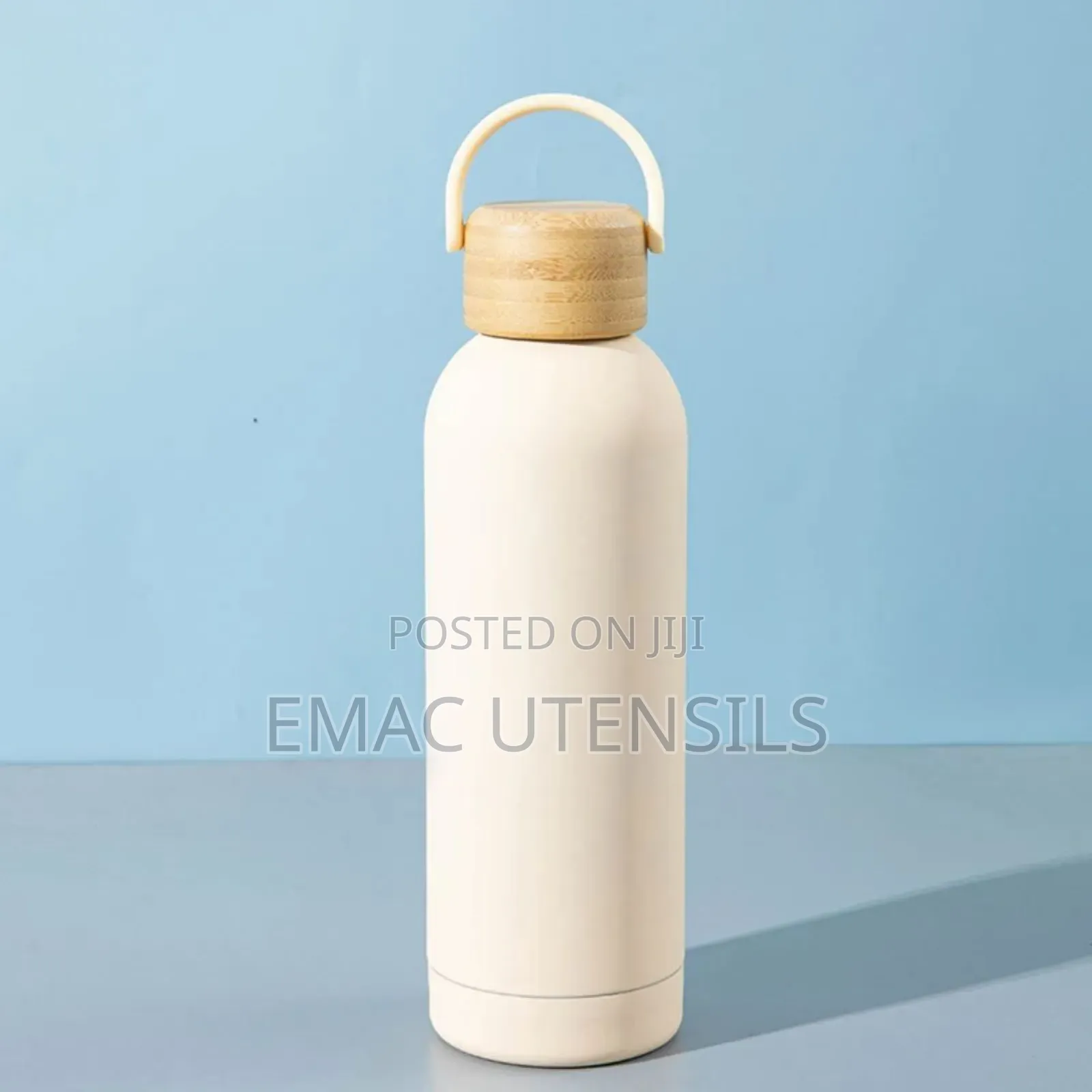 Classic Insulated Water Flask With Bamboo Cover