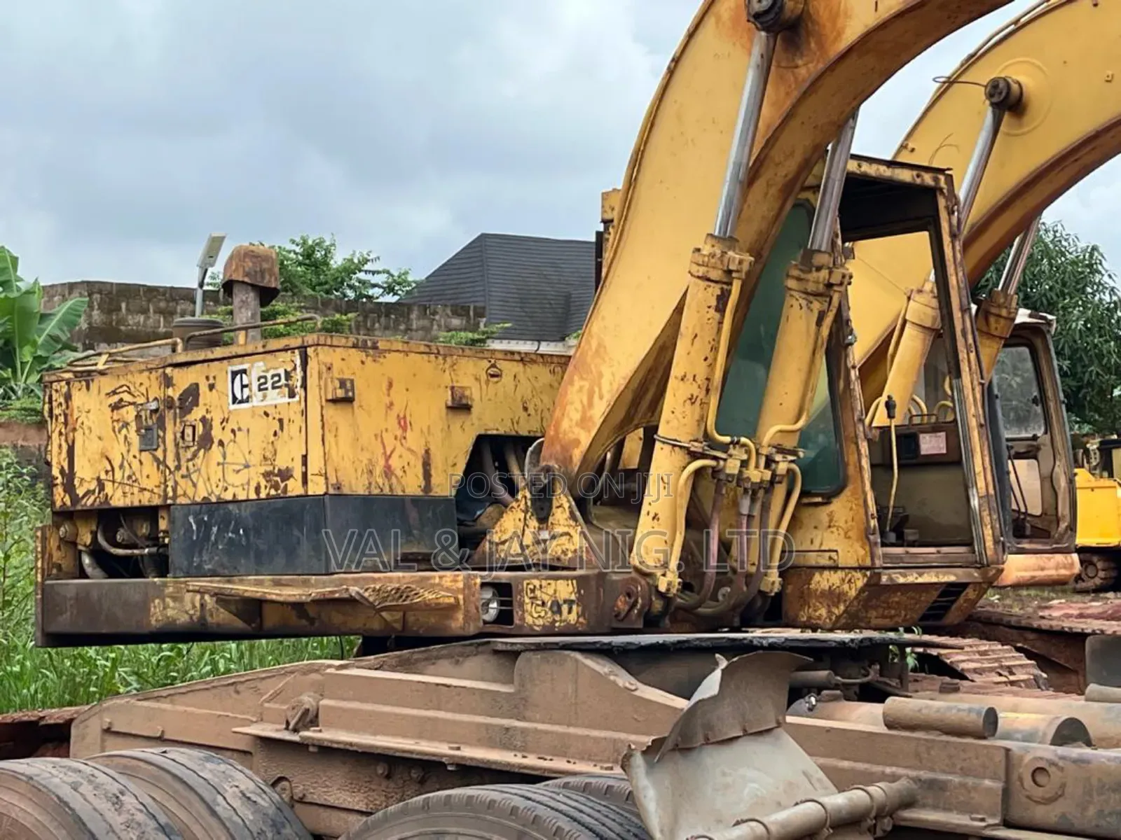 Cat Excavator 225 - Foreign Use