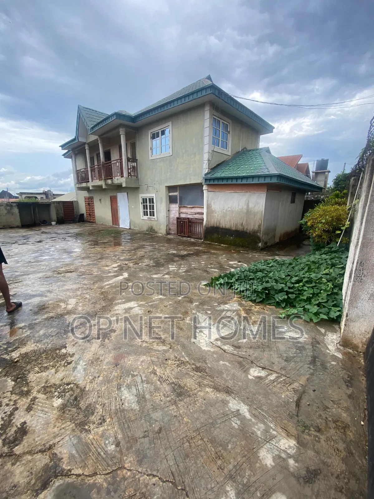 4bdrm Apartment in Akure for sale
