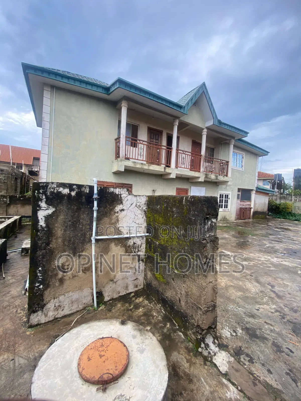 4bdrm Apartment in Akure for sale