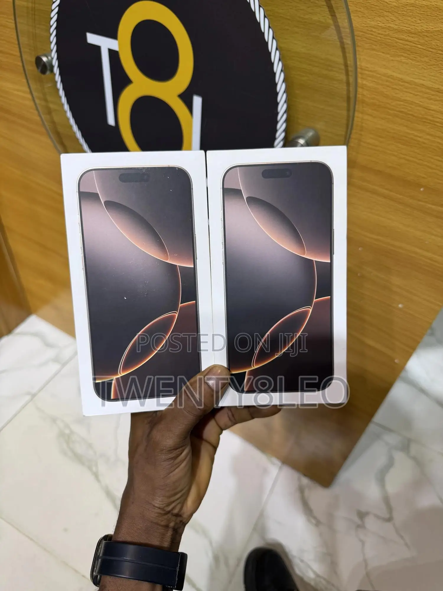 New Apple iPhone 16 Pro Max 256 GB Gold