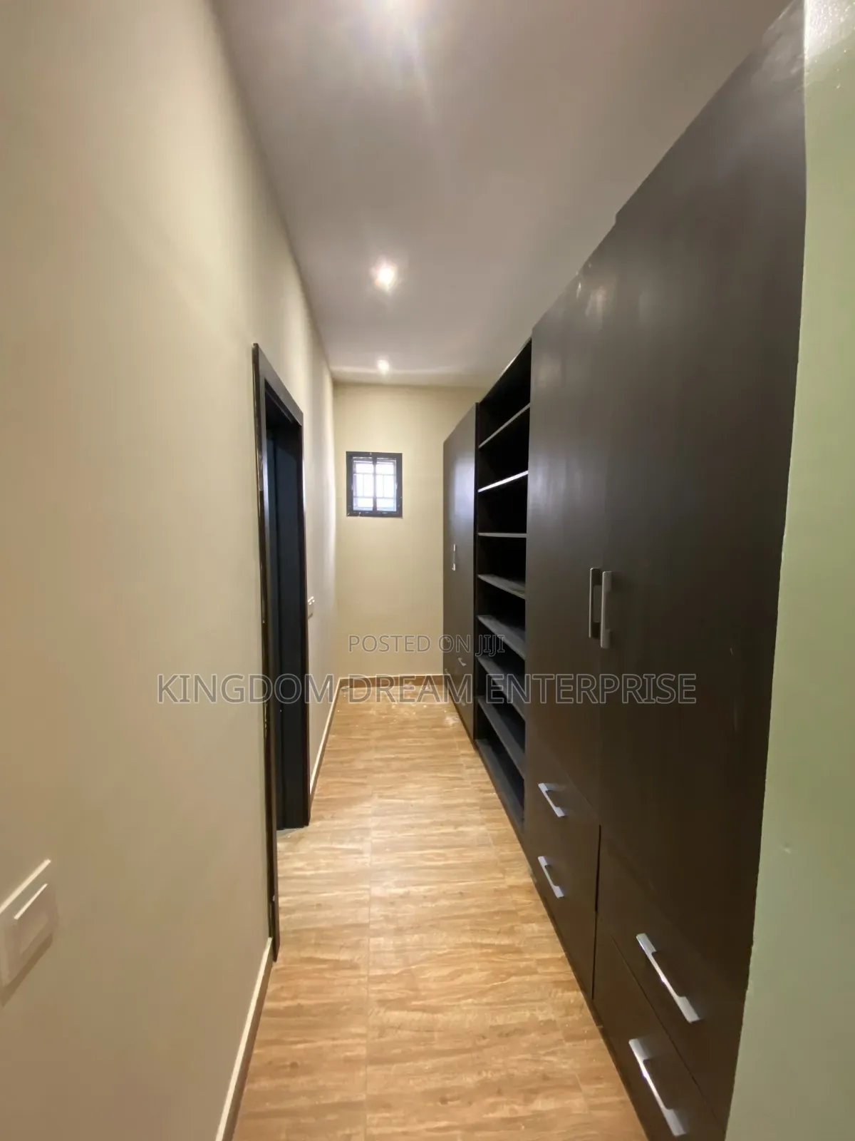 3bdrm Duplex in Bakare Estate Agungi for rent