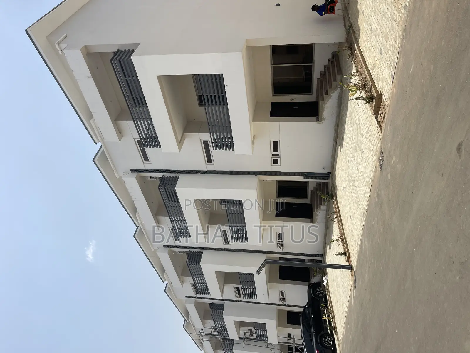 4bdrm Duplex in Bilaad Estate, Life Camp for sale