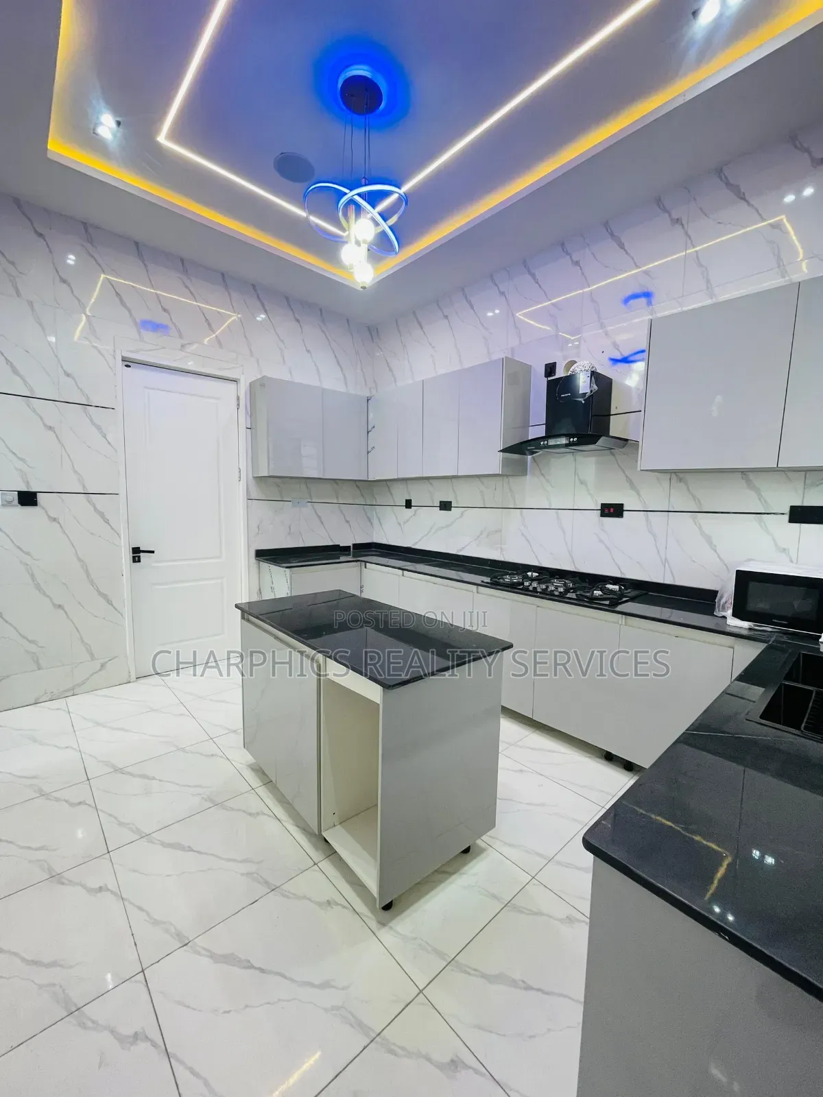 5bdrm Duplex in Ajah for sale