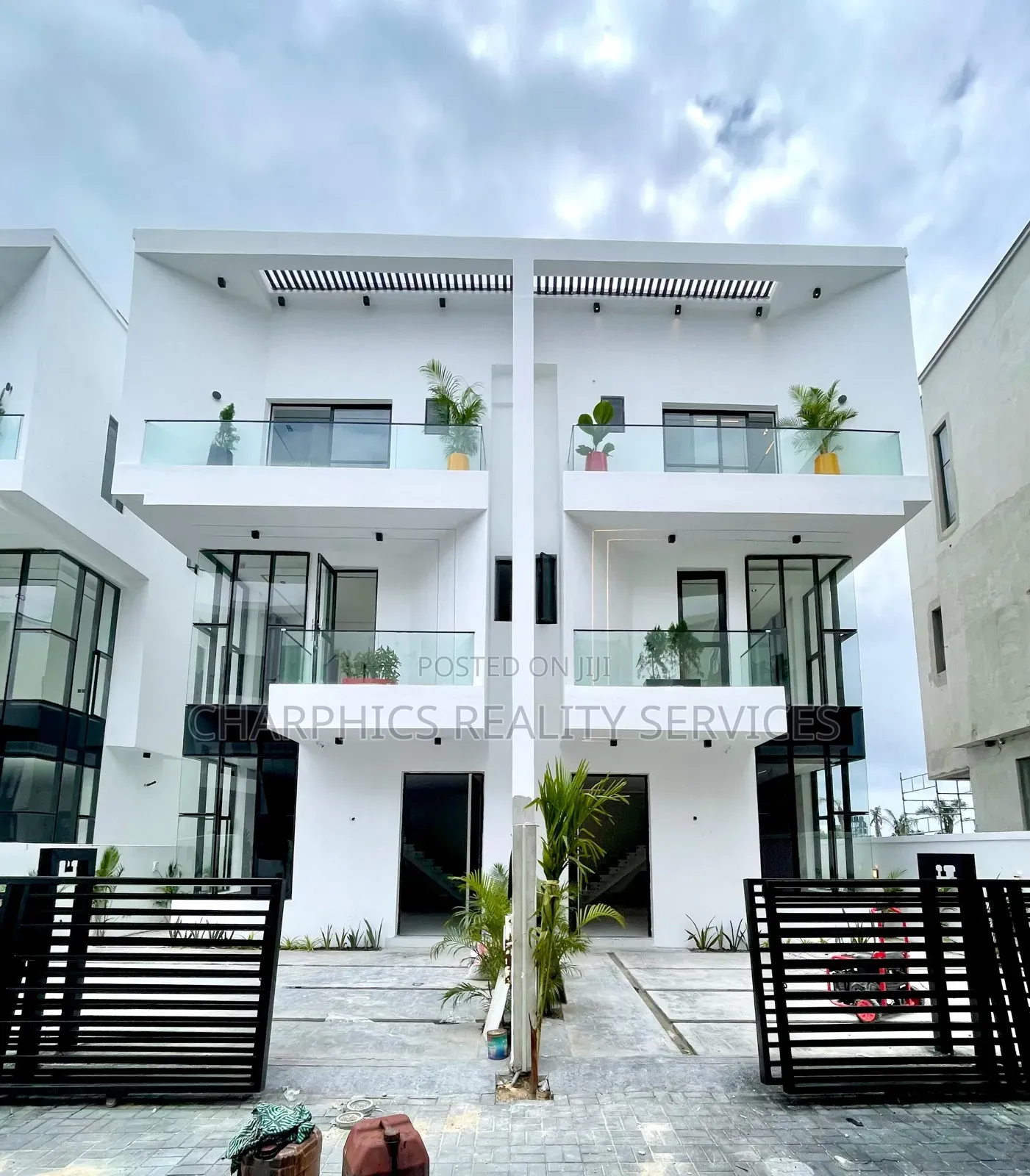 4bdrm Duplex in Ajah for sale