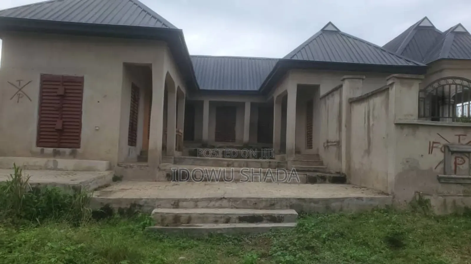 2bdrm Bungalow in Ifo for sale
