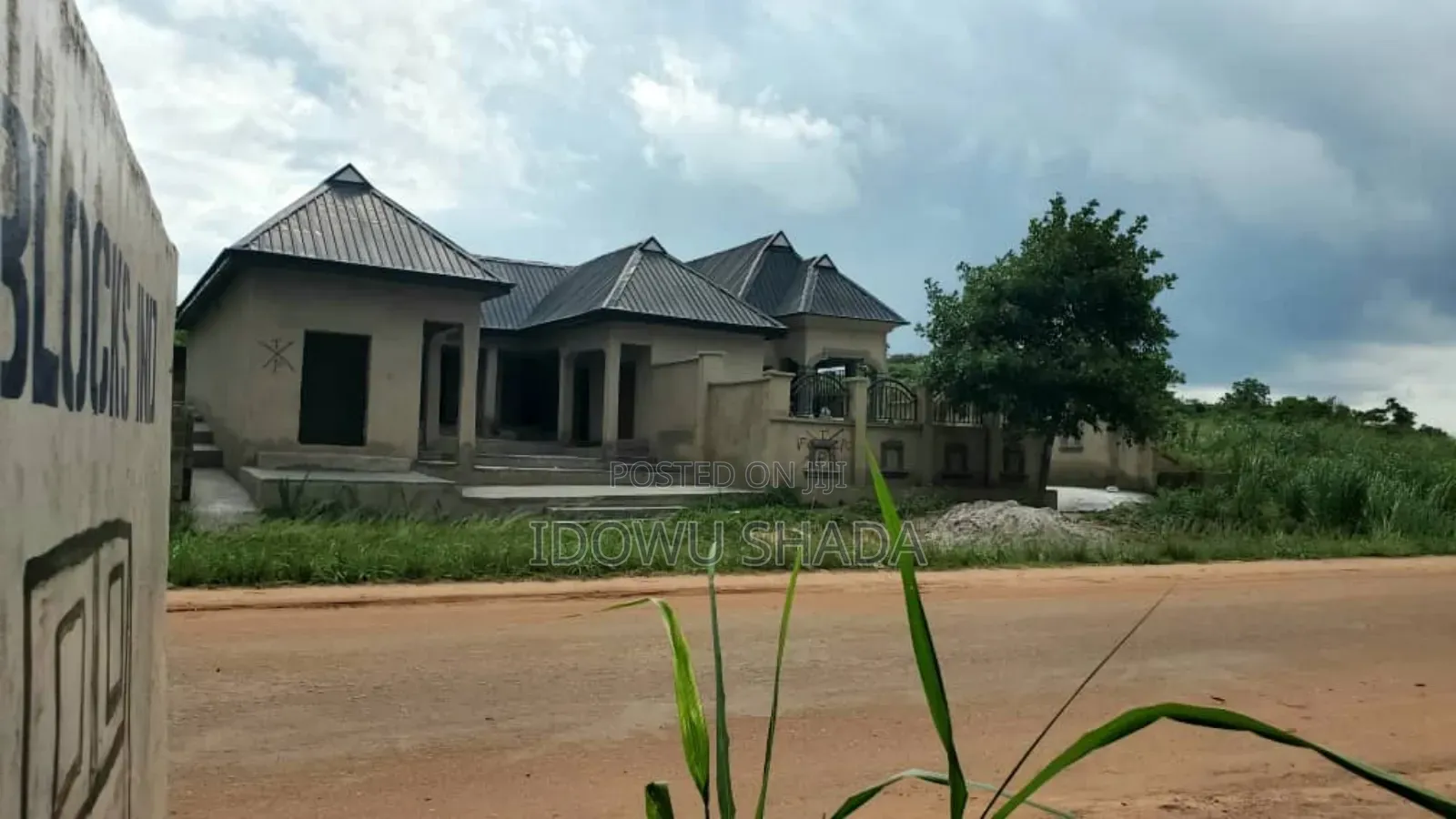 2bdrm Bungalow in Ifo for sale