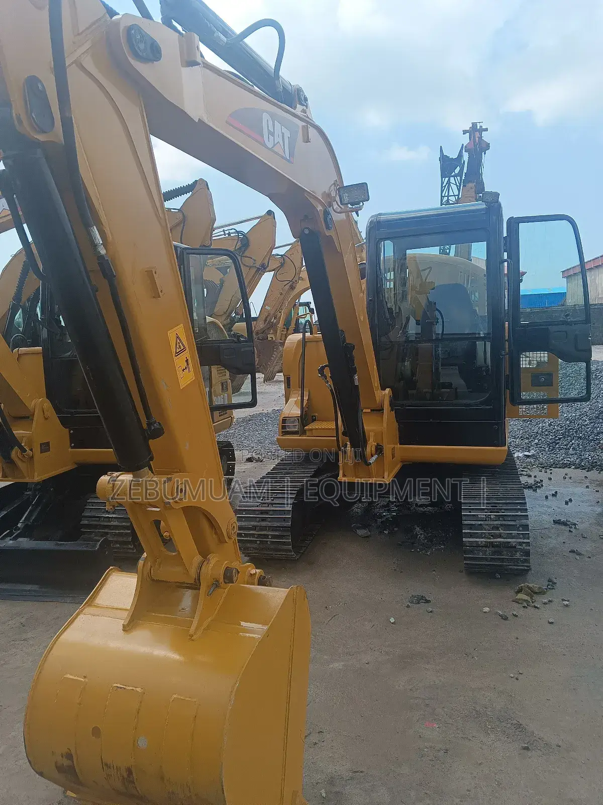 Caterpillar Mini Excavator 306d for Sale. Price 70 Million Naira Only.