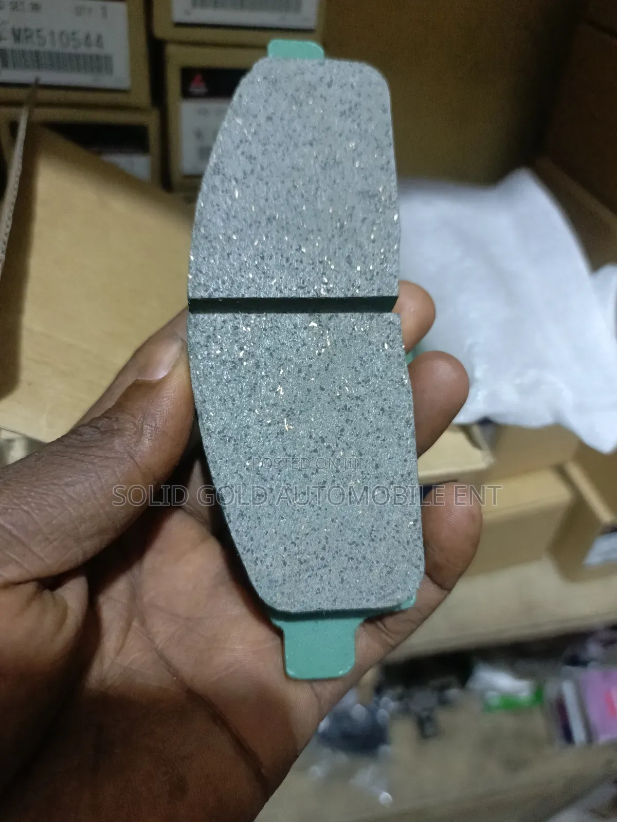 Front Brake Pad L200