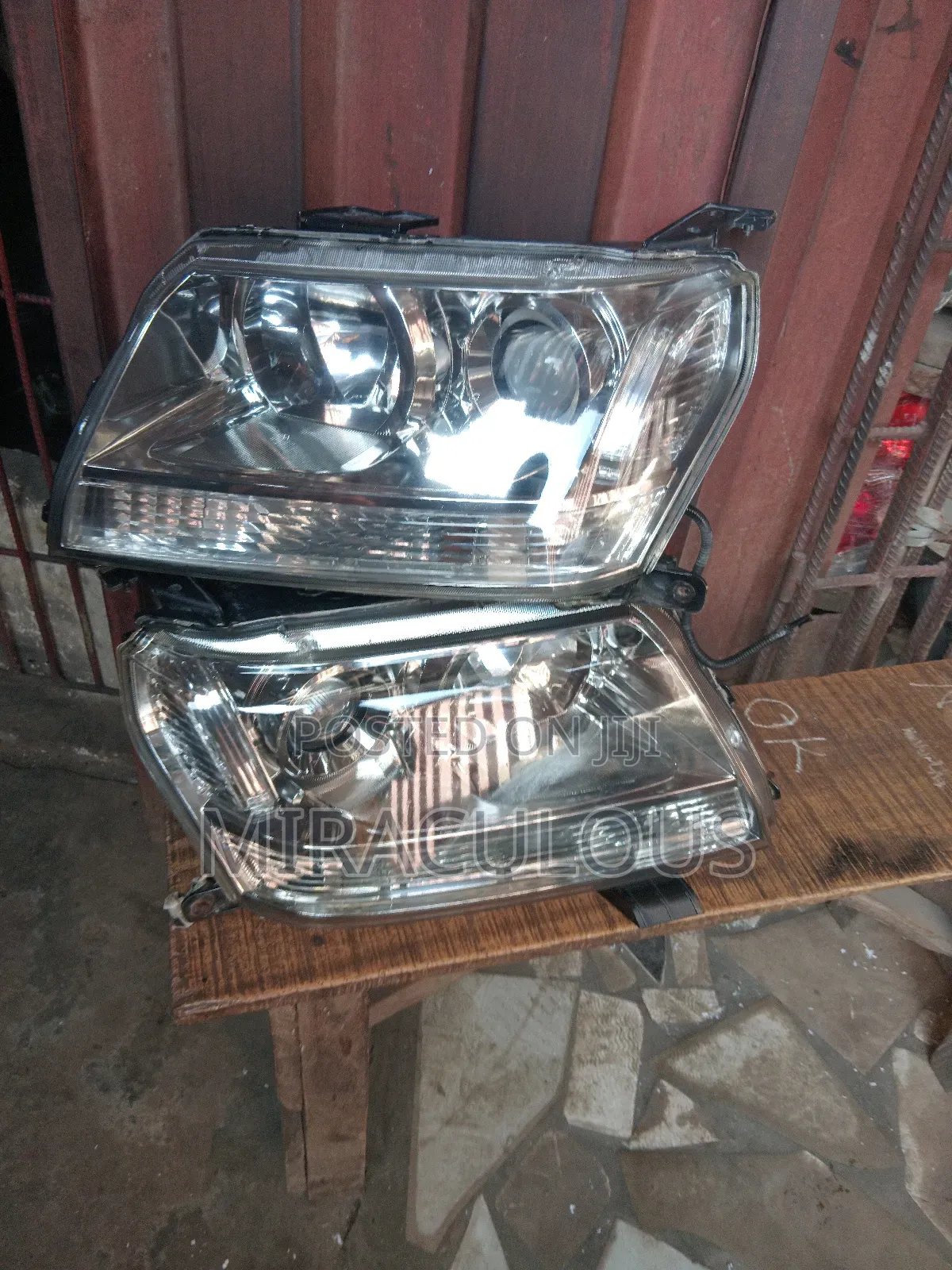 Headlight Suzuki Vitara 2008,2010 Model