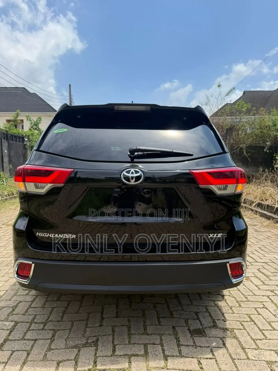 Toyota Highlander XLE 4x2 V6 (3.5L 6cyl 8A) 2017 Black