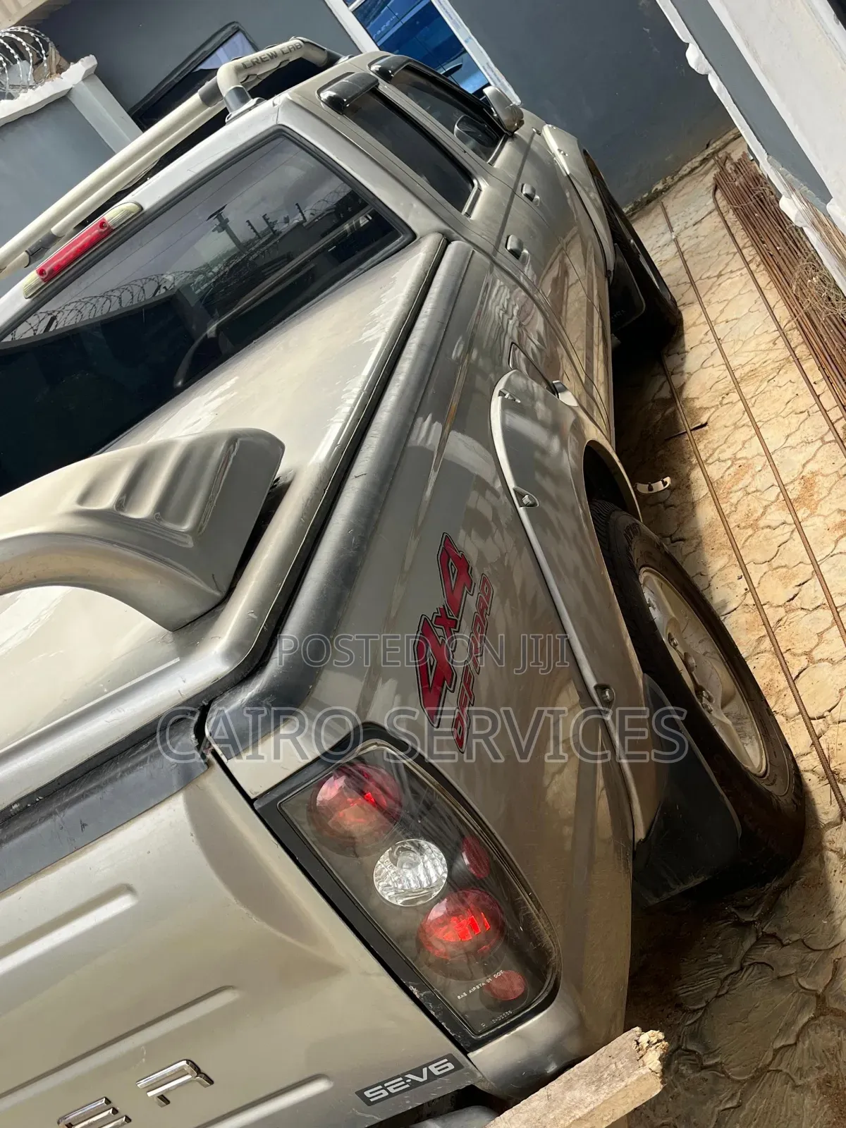Nissan Frontier Automatic 2005 Gray