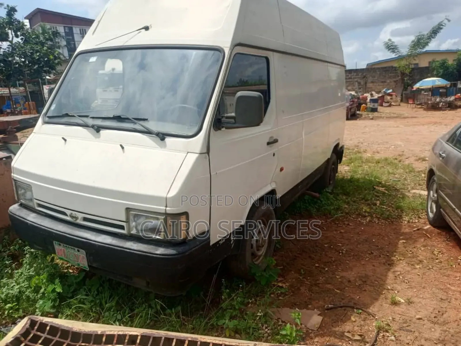 Nissan Caravan (Urvan) 2001 White