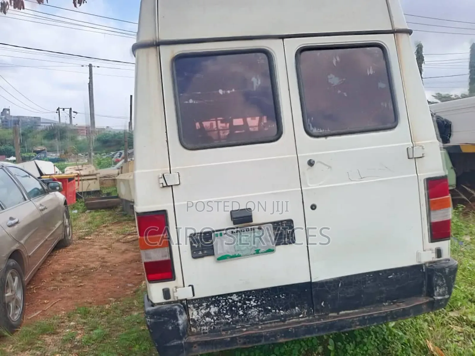 Nissan Caravan (Urvan) 2001 White