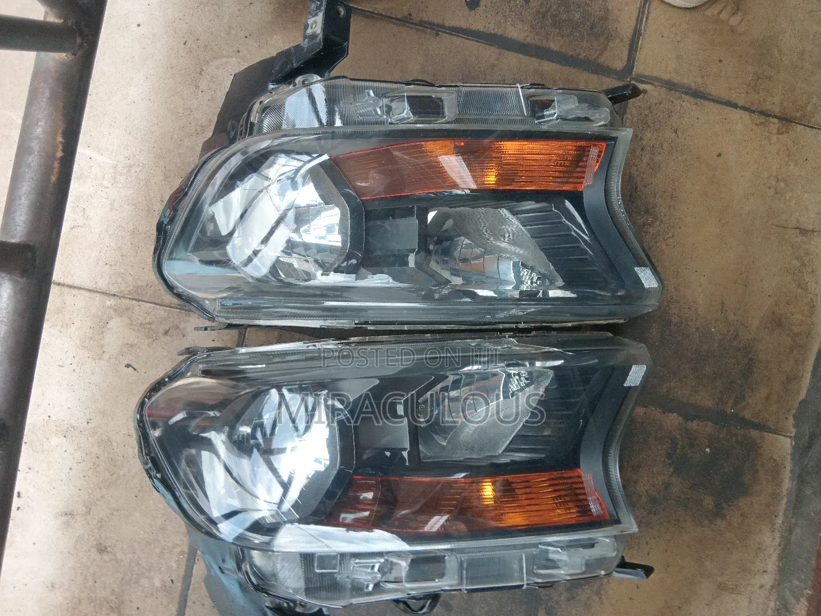 Headlight Ford Ranger 2016 Model
