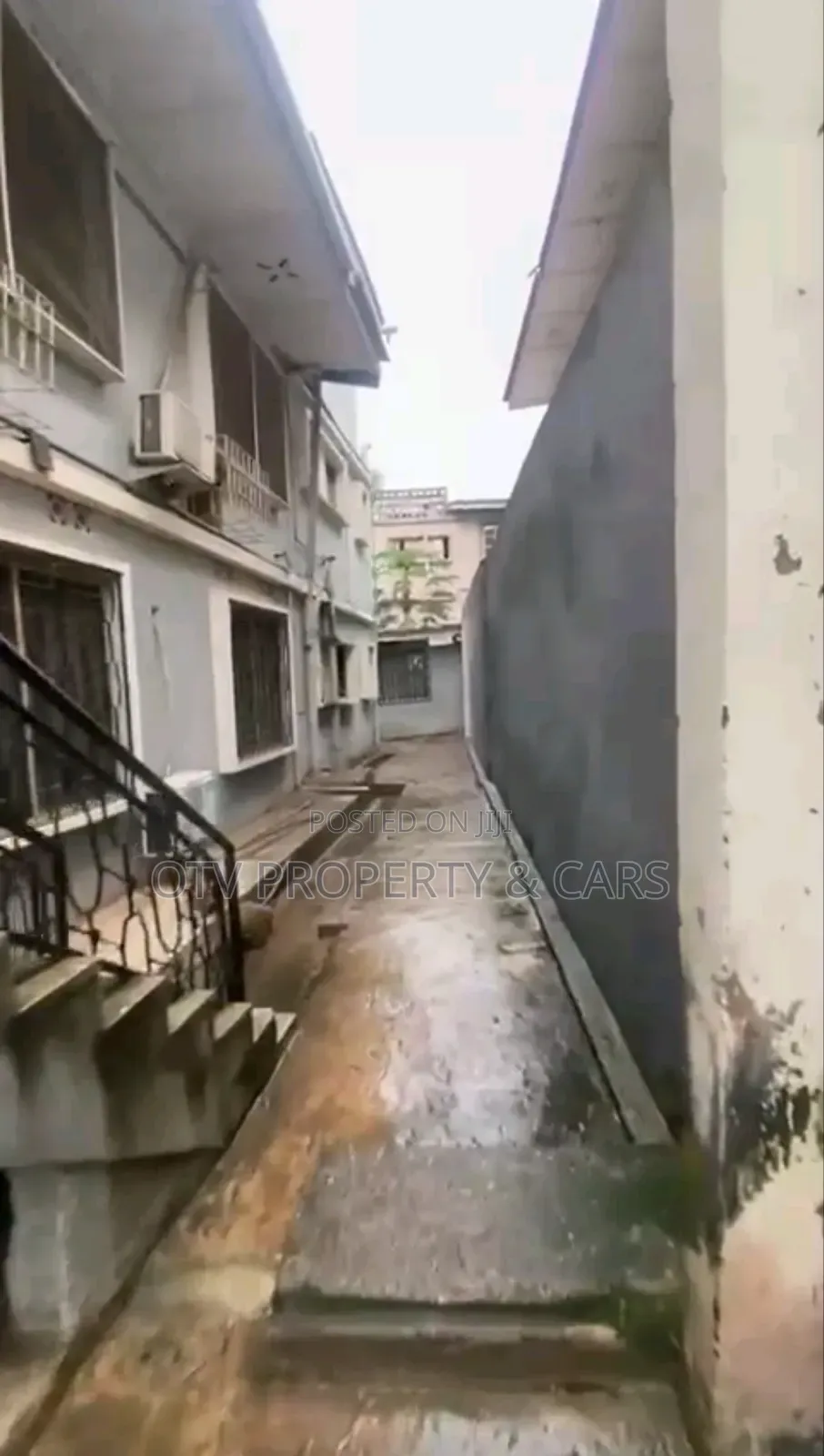 For Sale Commercial Office Complex of Tenement Building of 6rooms Etc